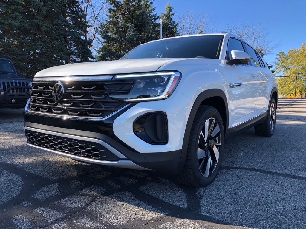 New 2026 Volkswagen Atlas Cross Sport 2.0T SEL SUV