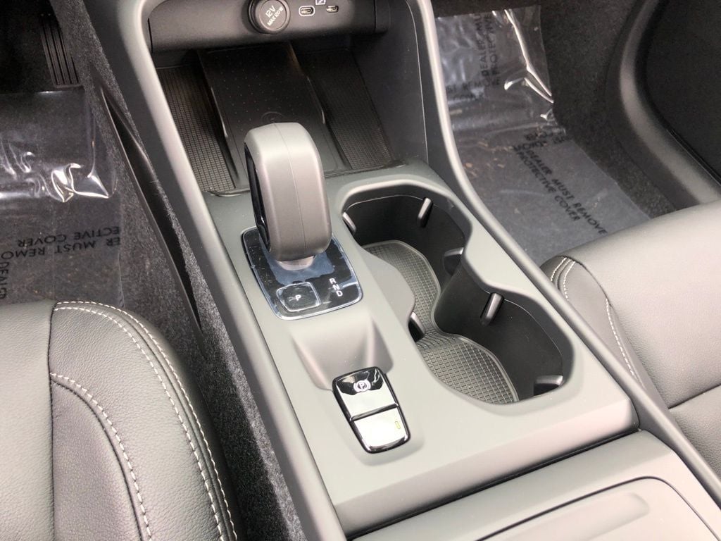 2026 Volvo XC40 Core - Photo 20