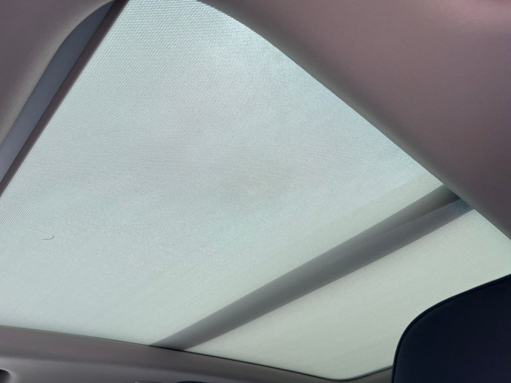 2026 Volvo XC90 Plus - Photo 9