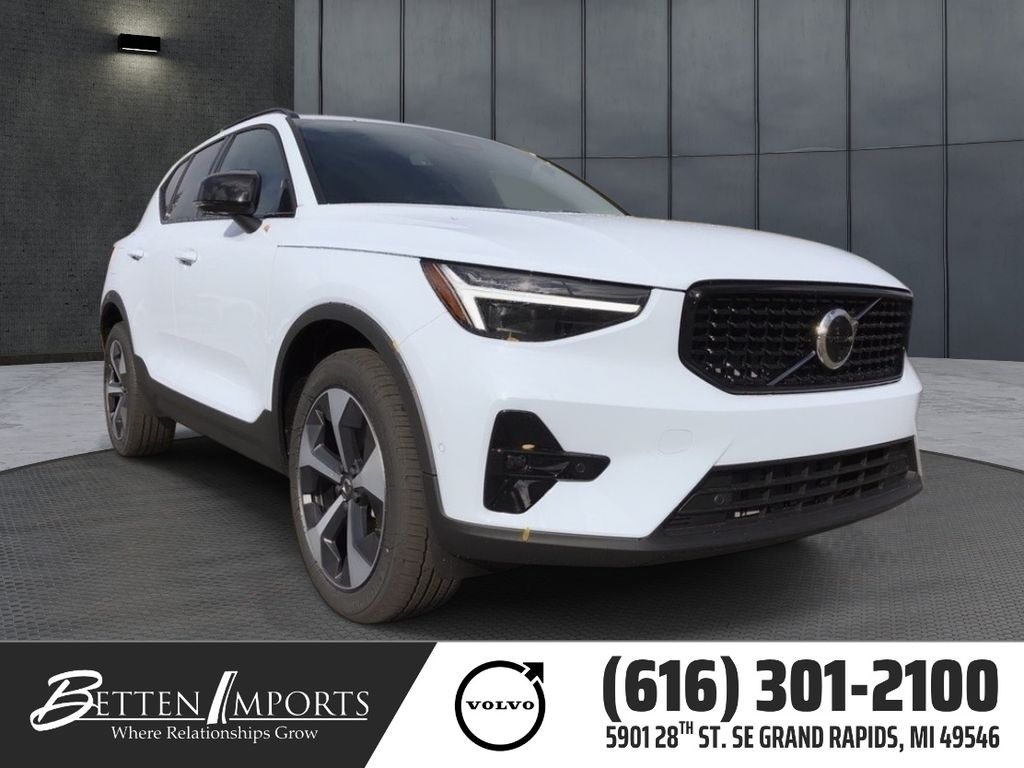 2026 Volvo XC40