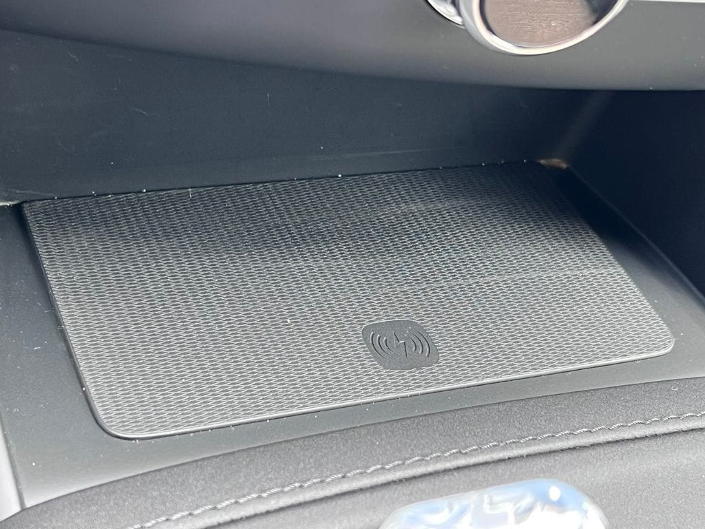 2026 Volvo XC90 Plus - Photo 25