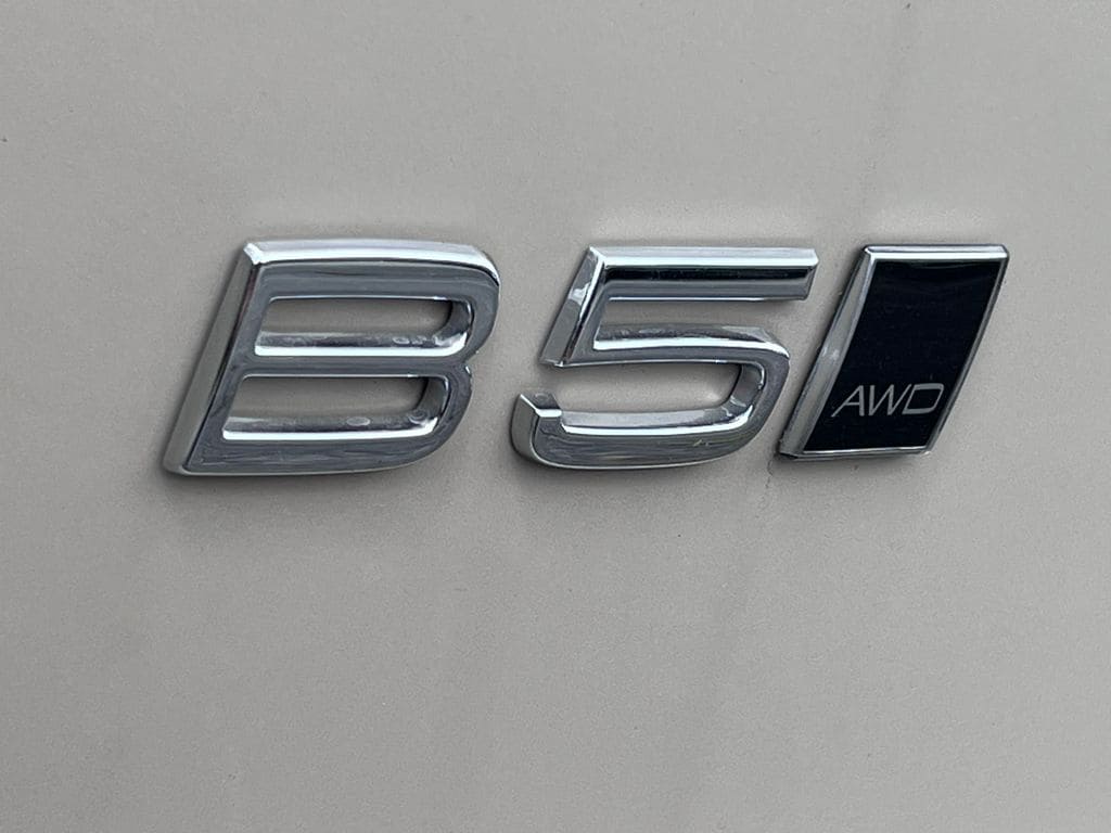 2026 Volvo XC40 Ultra - Photo 32