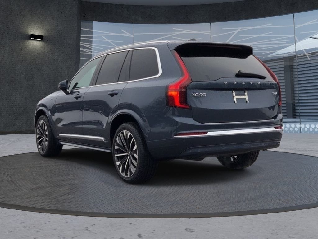 New 2026 Volvo XC90 plug-in hybrid T8 Plus 7-Seater SUV