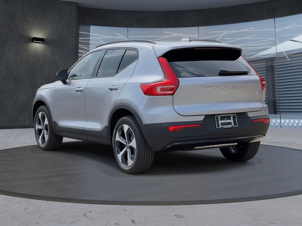 New 2026 Volvo XC40 B5 Plus SUV