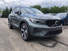 2026 Volvo XC40