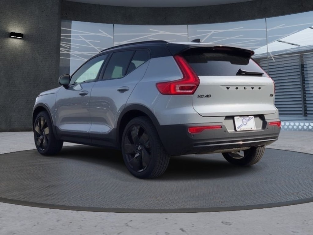 New 2026 Volvo XC40 B5 Ultra Black Edition SUV