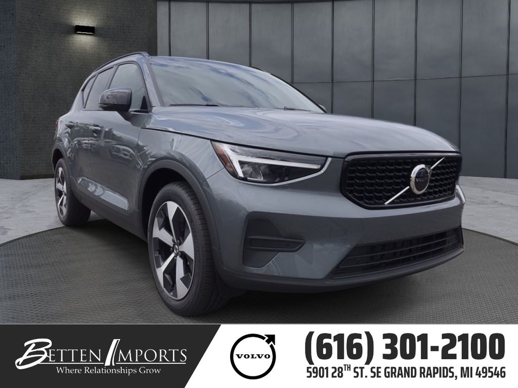 2026 Volvo XC40