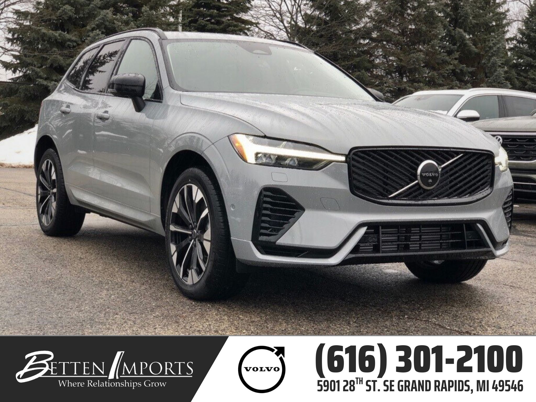 2026 Volvo XC60 Plus's photo