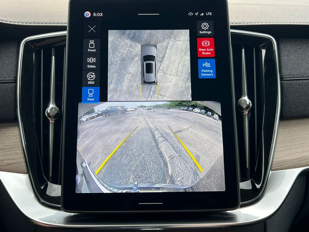 2026 Volvo XC90 Plus - Photo 24
