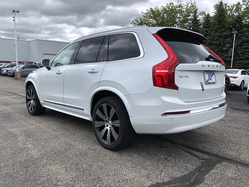 2025 Volvo XC90 Plus photo 3