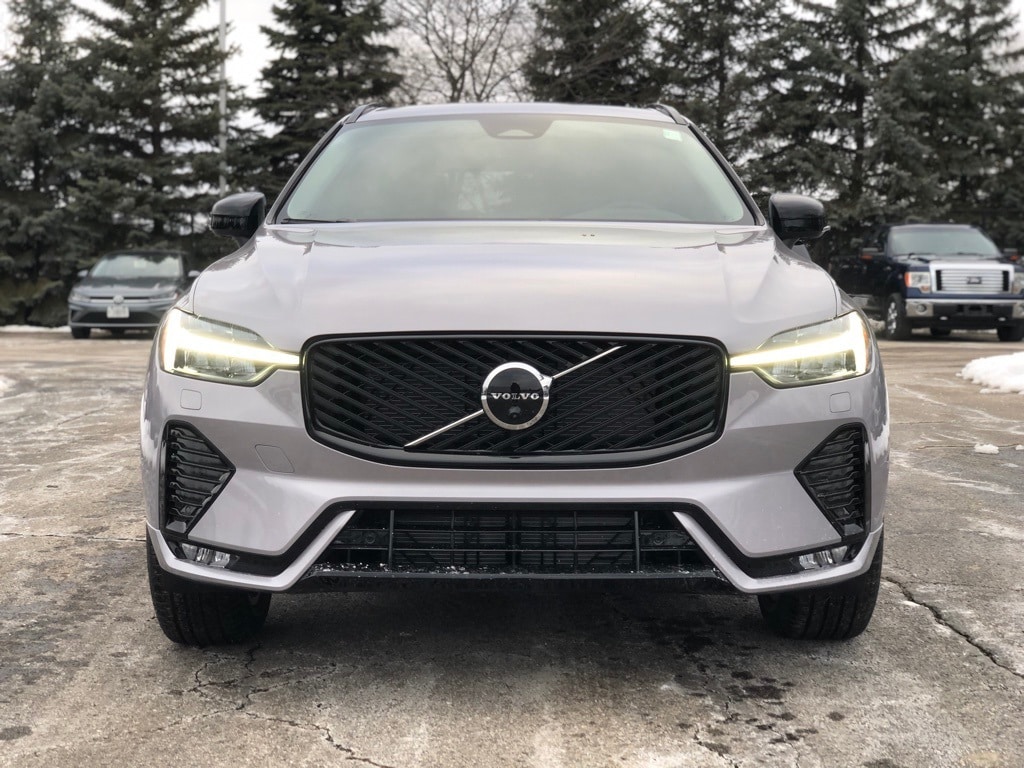 New 2026 Volvo XC60 B5 Plus SUV