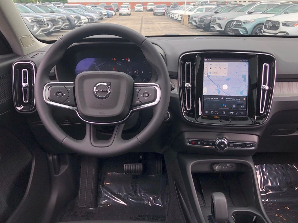 2026 Volvo XC40 Core - Photo 10