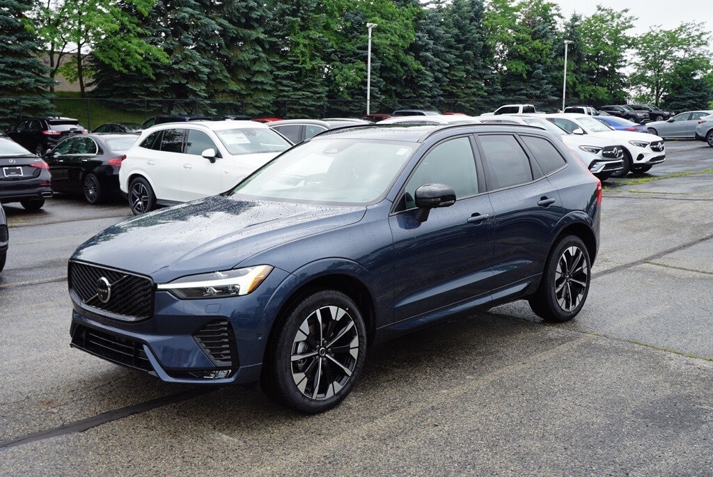2026 Volvo XC60 photo 3