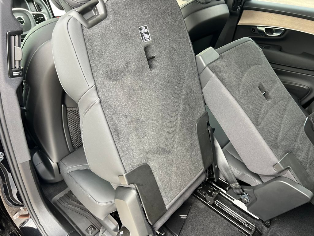 2026 Volvo XC90 Plus - Photo 34