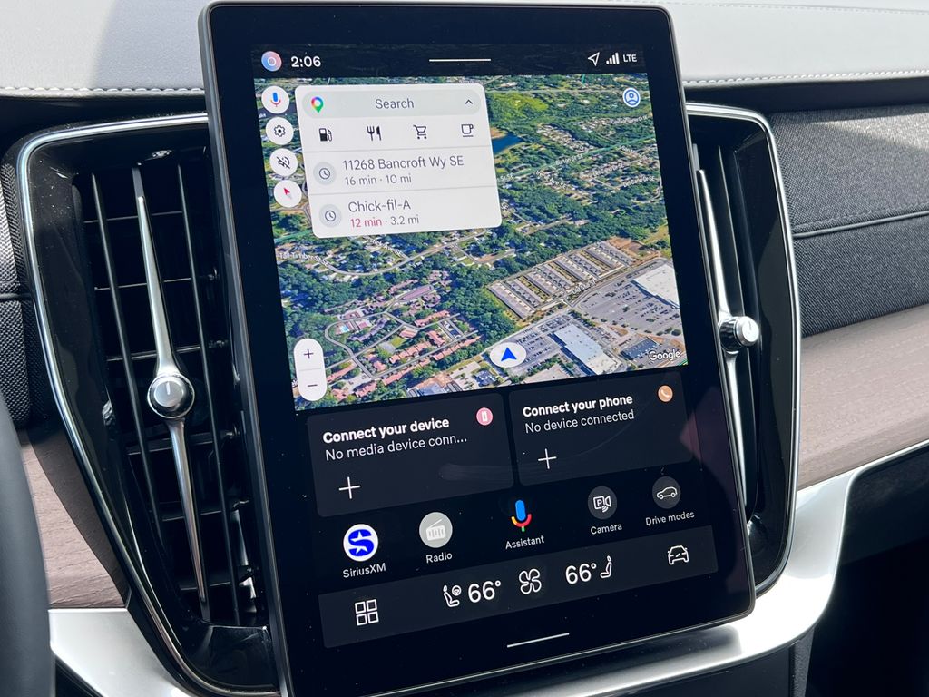 2026 Volvo XC90 Plus - Photo 21