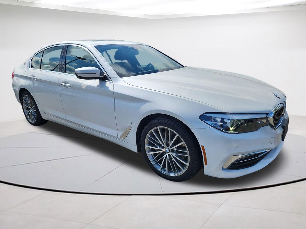 2018 BMW 5 Series 530e xDrive iPerformance Sedan's photo