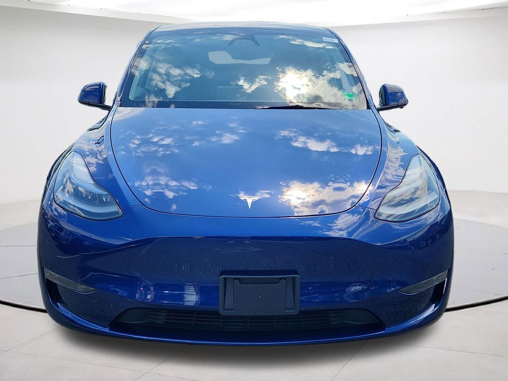 Used 2024 Tesla Model Y Long Range with VIN 7SAYGDEE2RA333650 for sale in Falls Church, VA