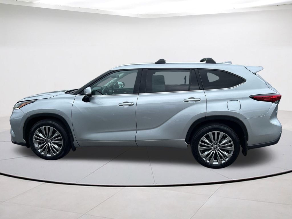 Used 2021 Toyota Highlander Platinum SUV