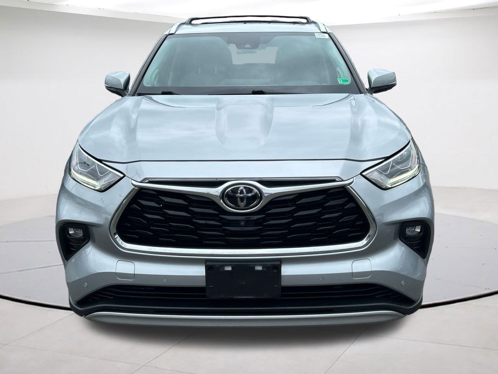 Used 2021 Toyota Highlander Platinum SUV