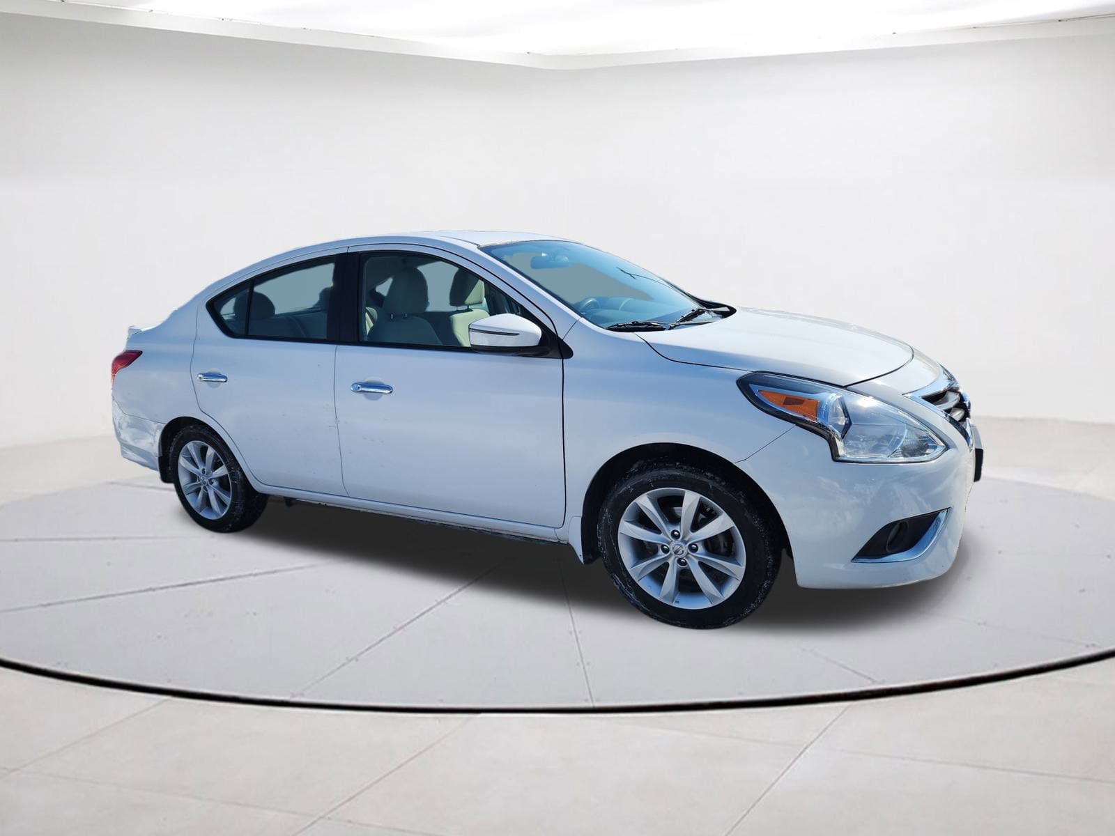 2015 Nissan Versa Sedan SL