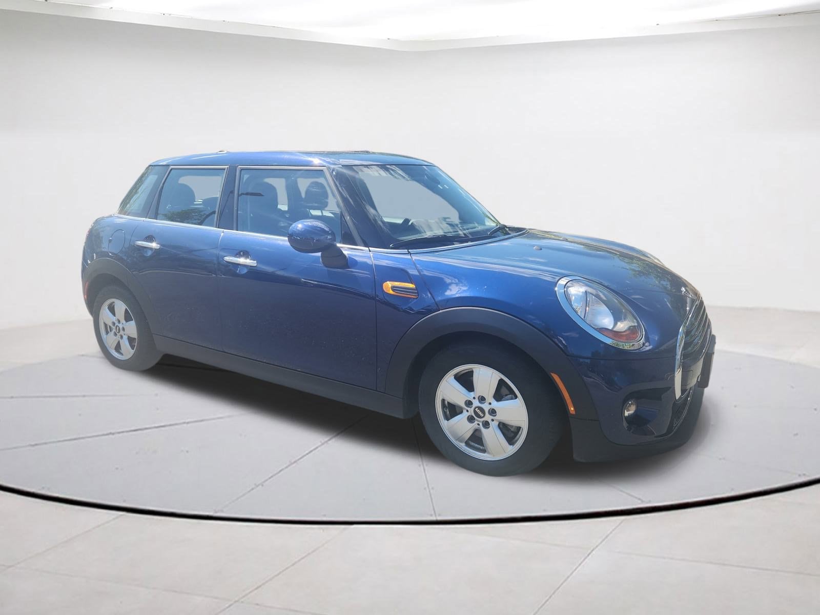 2018 MINI Cooper