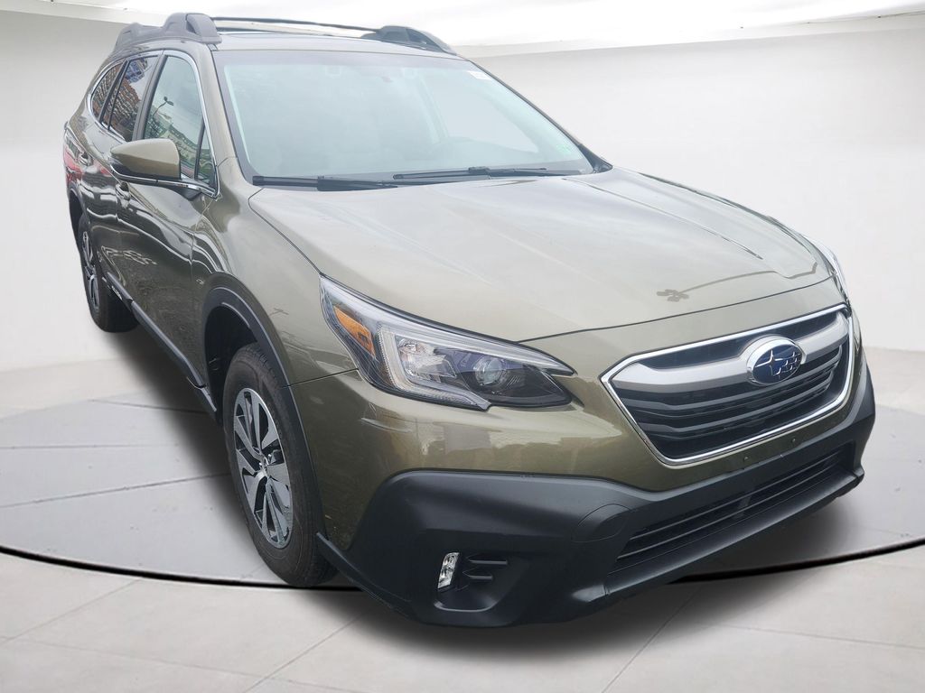 2022 Subaru Outback Premium's photo