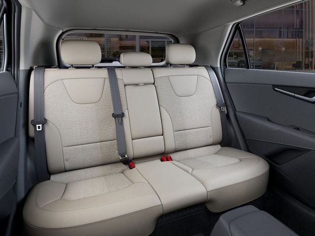 2025 Kia Niro EX - Photo 16