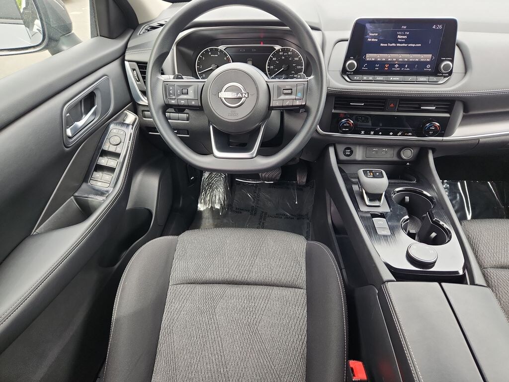 Used 2024 Nissan Rogue SV SUV