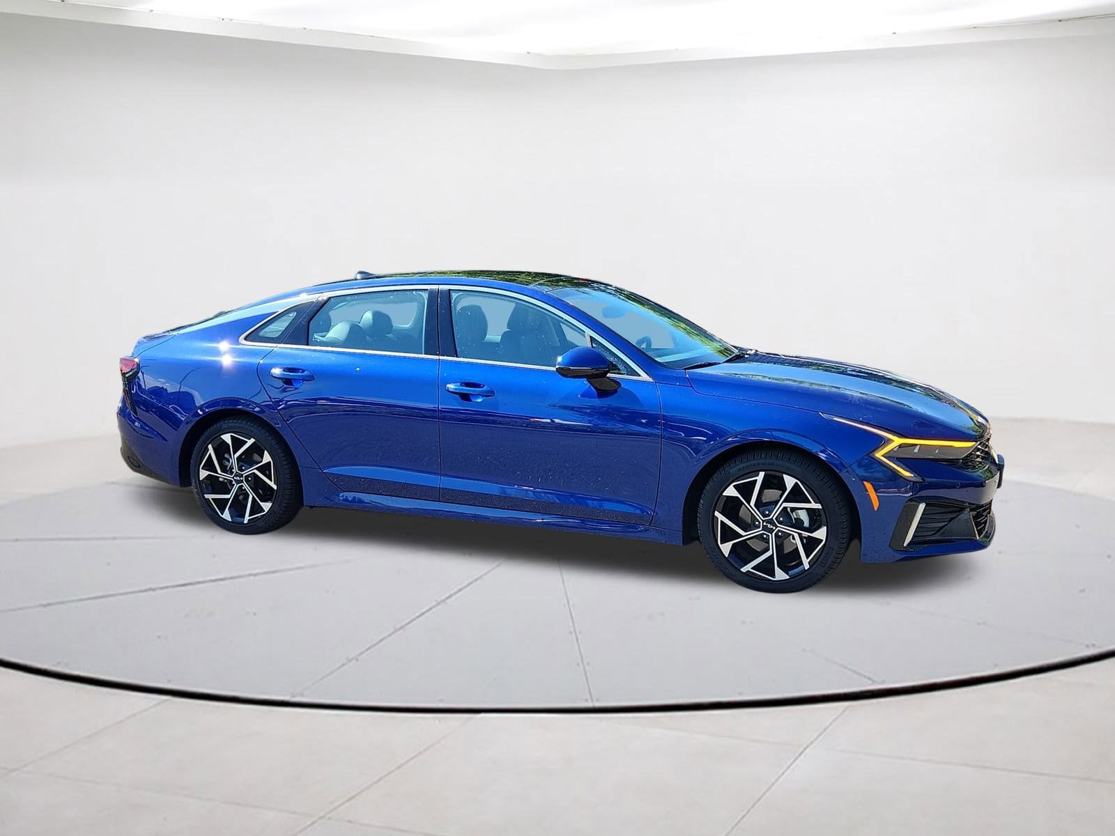 2025 Kia K5 EX