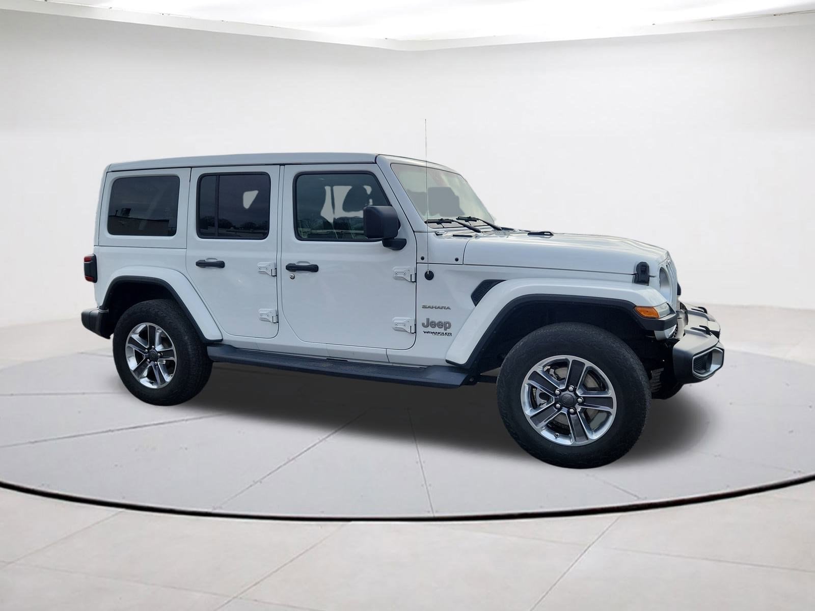 2019 Jeep Wrangler Unlimited Sahara's photo