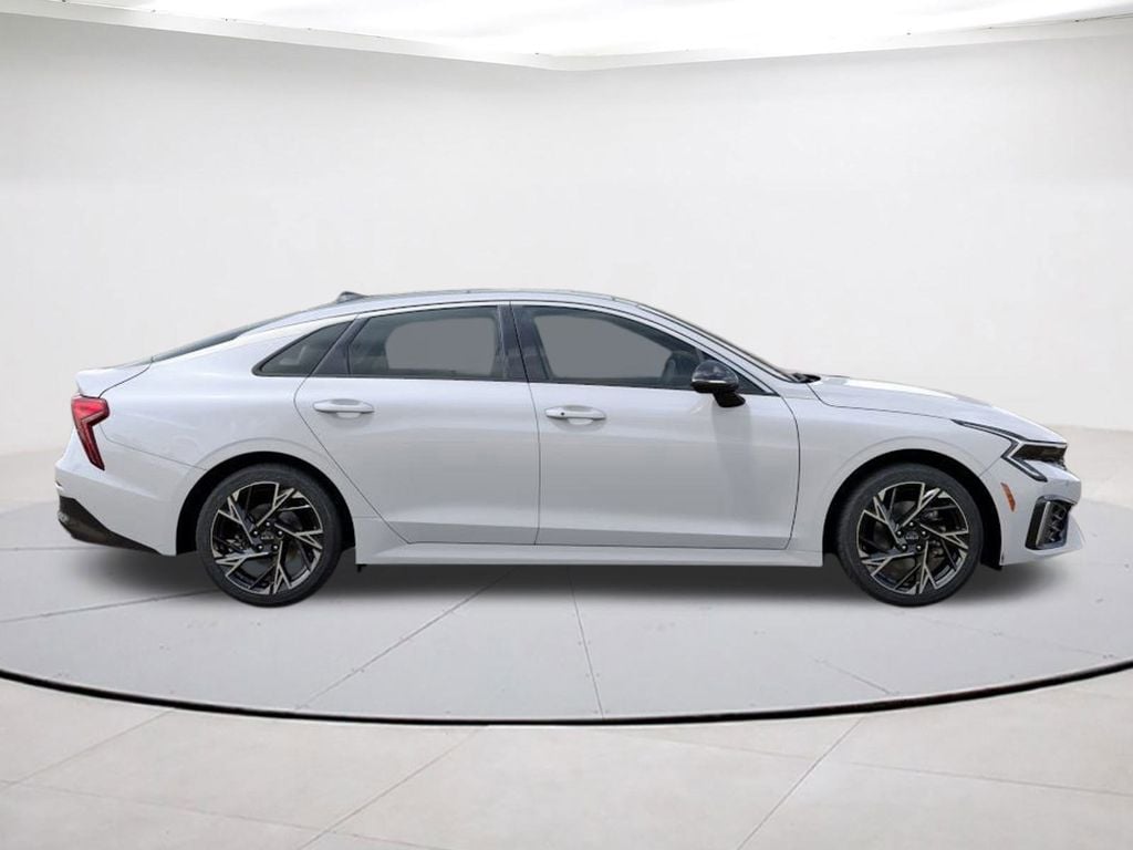 2025 Kia K5 GT-Line - Photo 7