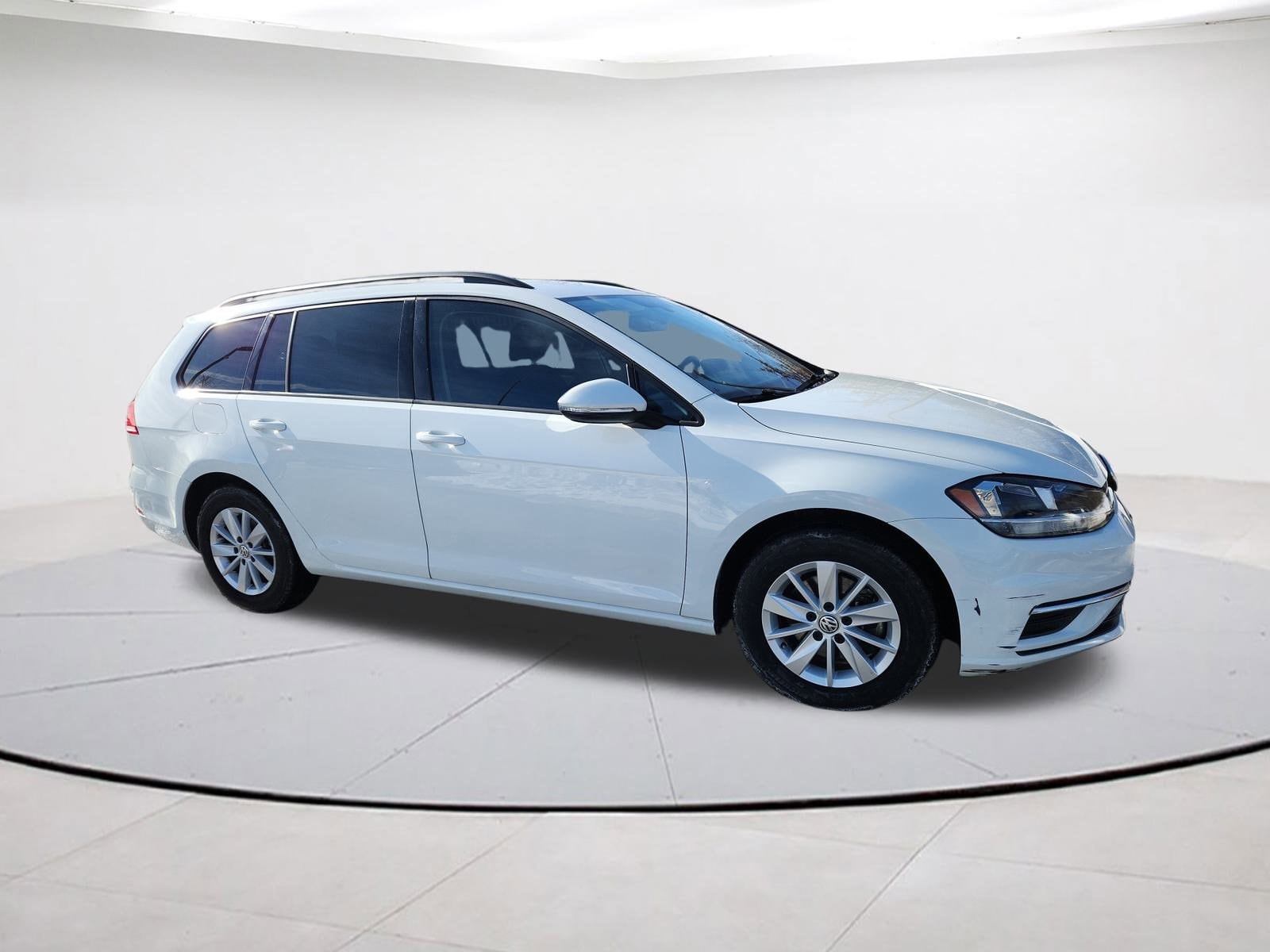 2018 Volkswagen Golf SportWagen S