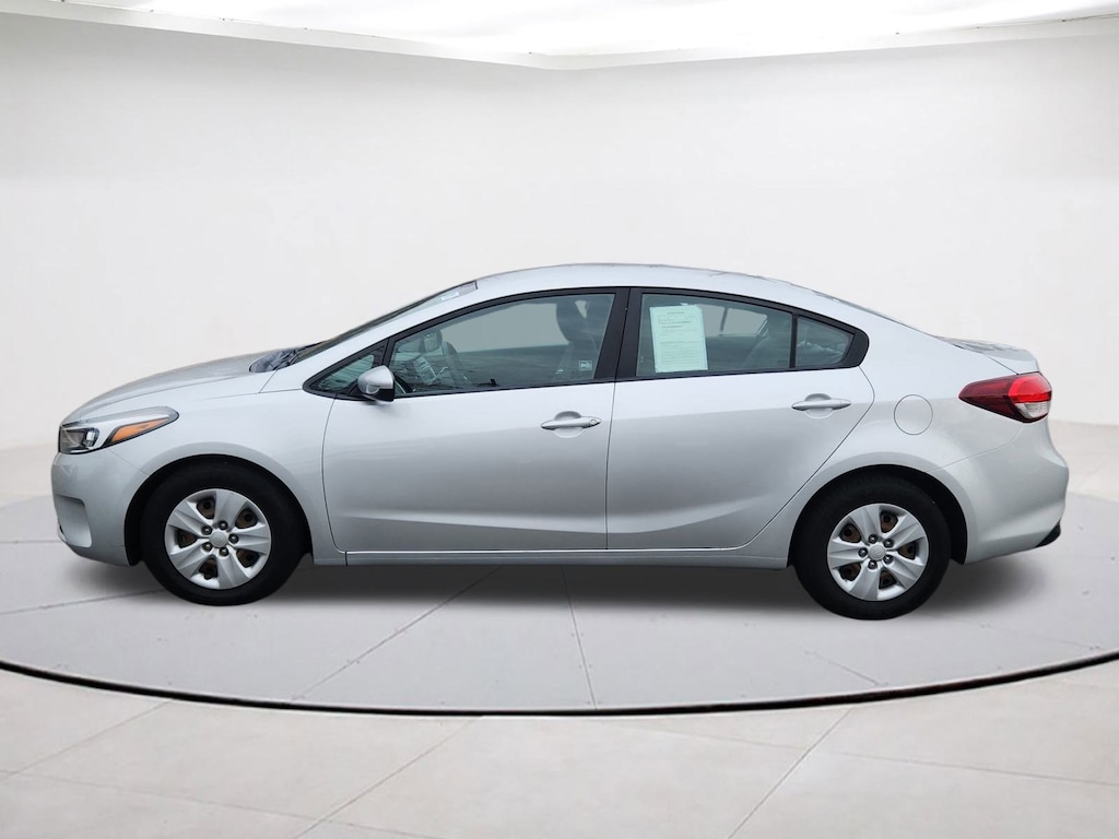 Used 2017 Kia Forte LX Sedan