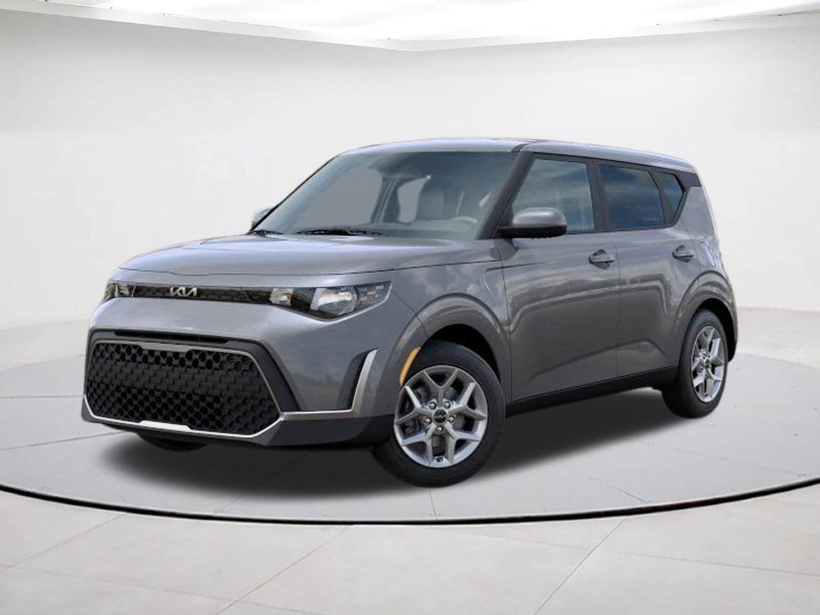 2025 Kia Soul LX's photo