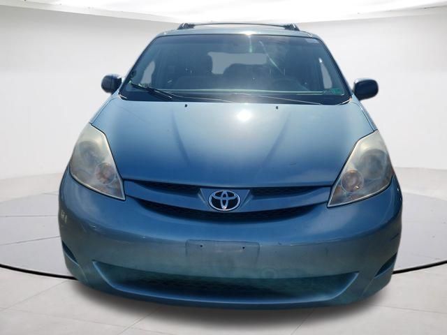 Used 2008 Toyota Sienna LE with VIN 5TDZK23C18S168905 for sale in Falls Church, VA