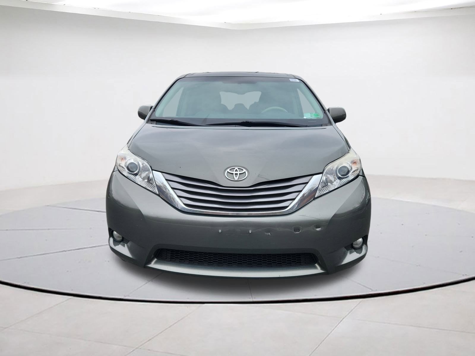 Used 2011 Toyota Sienna XLE with VIN 5TDYK3DC8BS058957 for sale in Falls Church, VA