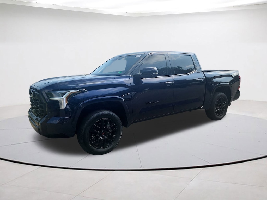 Used 2022 Toyota Tundra SR5 SR5 CrewMax 5.5 Bed
