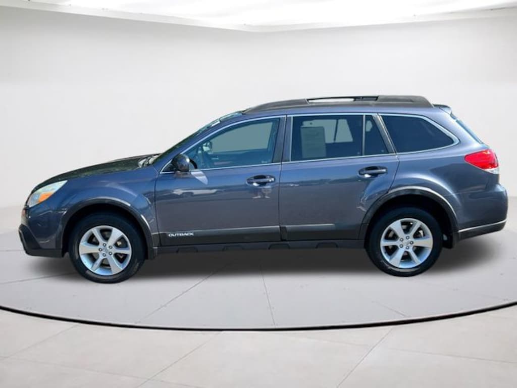 Used 2014 Subaru Outback 3.6R Limited SUV