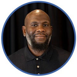 Staff member Maurice Allen from ID_d67faad82e96