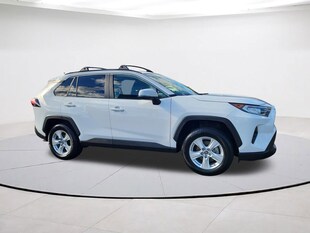 2019 Toyota RAV4 XLE XLE AWD JTMP1RFV5KJ009955