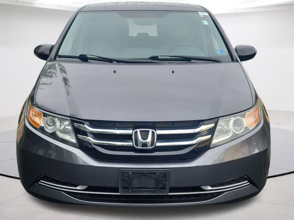 Used 2016 Honda Odyssey LX Minivan/Van