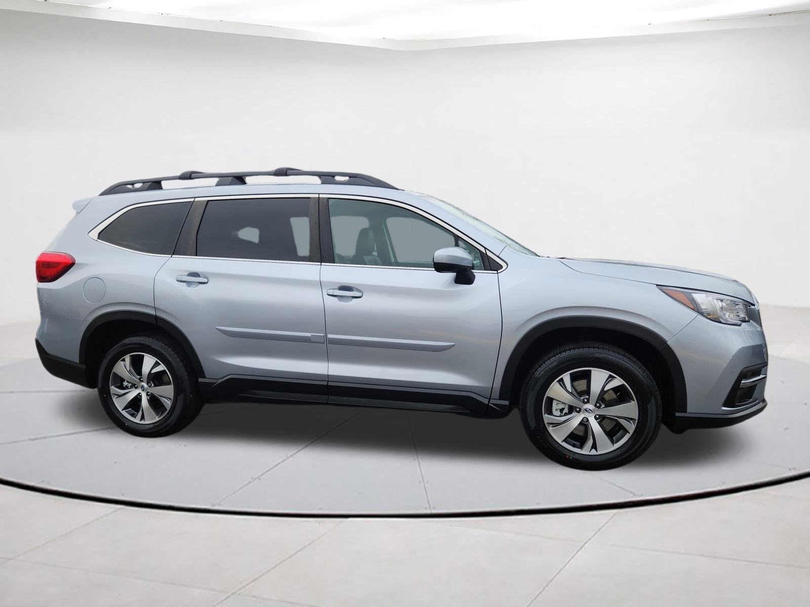 2022 Subaru Ascent Premium's photo