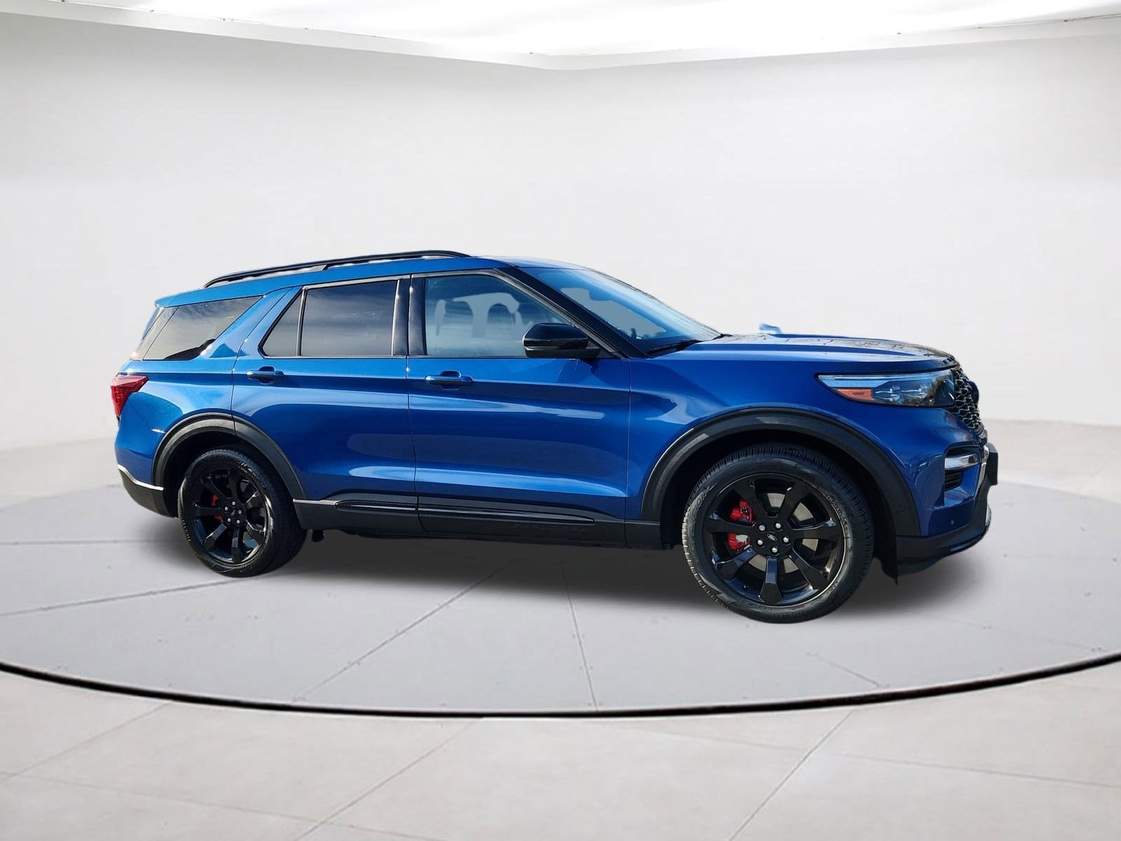2020 Ford Explorer ST's photo