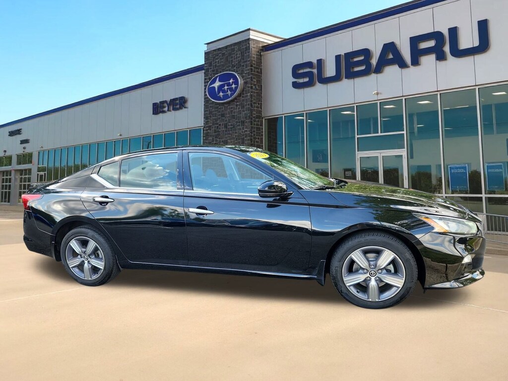 Used 2019 Nissan Altima 2.5 SV Sedan