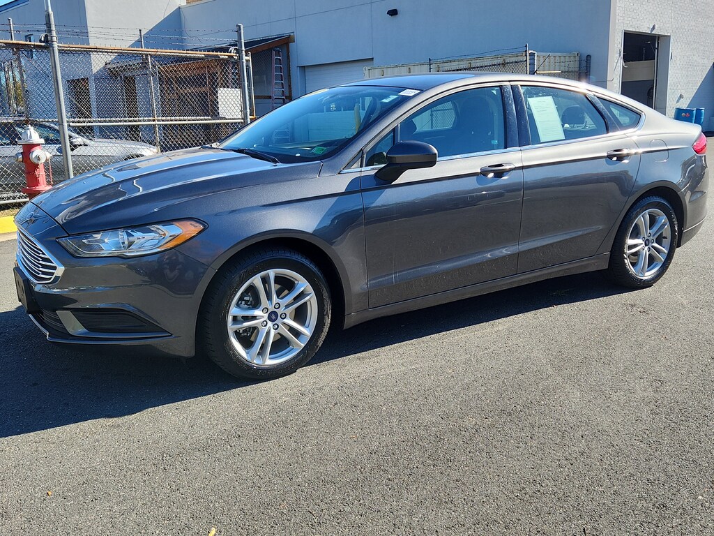 Used 2018 Ford Fusion SE SE FWD