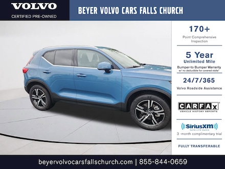 2025 Volvo XC40 B5 Core Bright Theme SUV