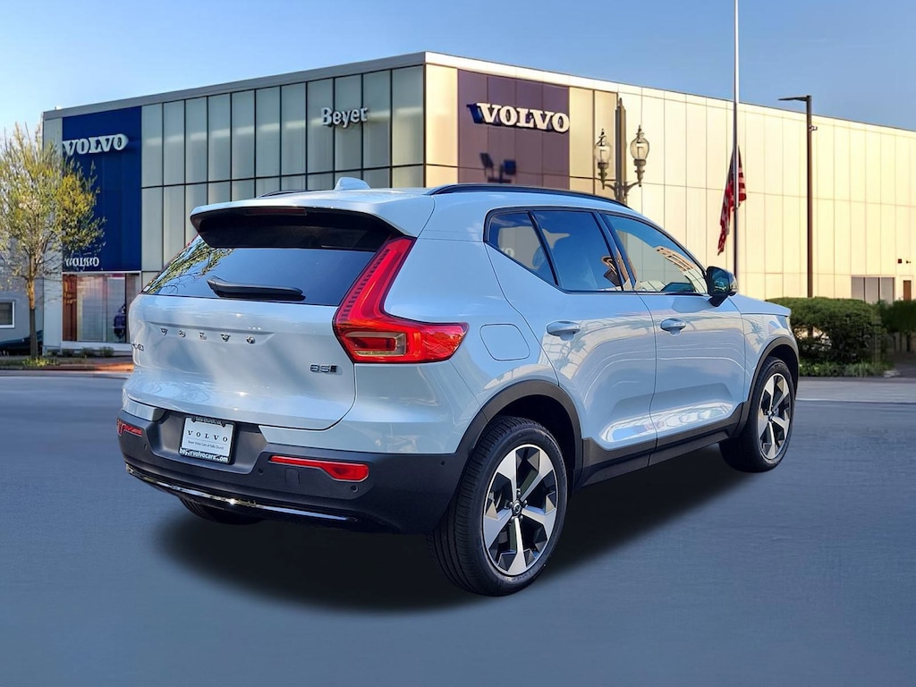 New 2026 Volvo XC40 B5 Plus SUV