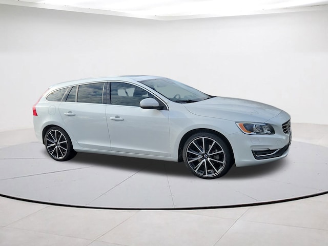 2017 Volvo V60 T5 FWD Platinum Wagon