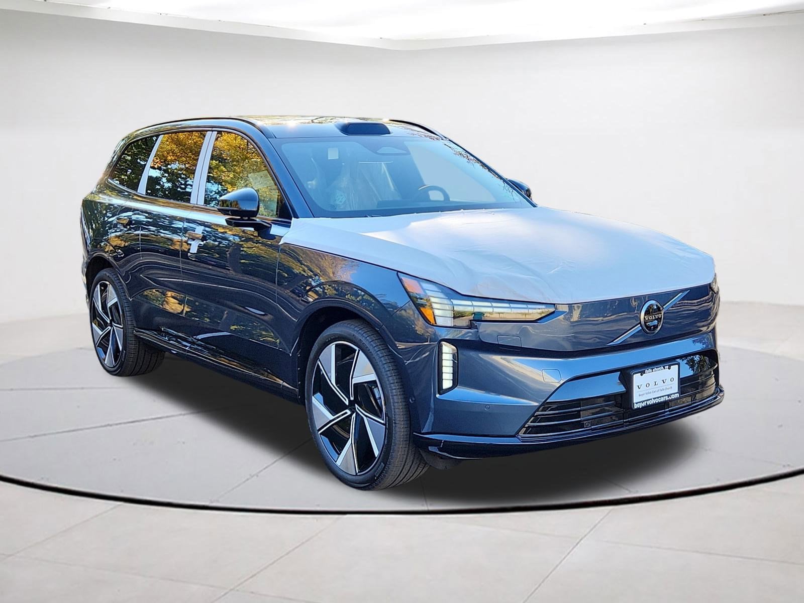 2025 Volvo EX90 Ultra's photo