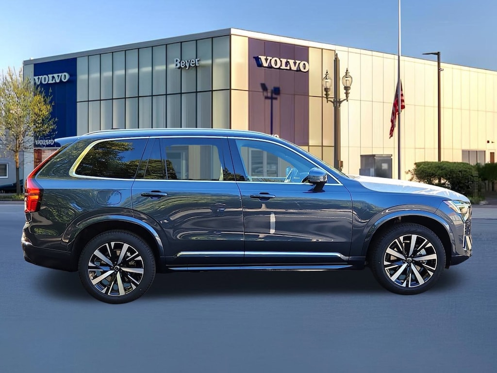 New 2026 Volvo XC90 B6 Core SUV